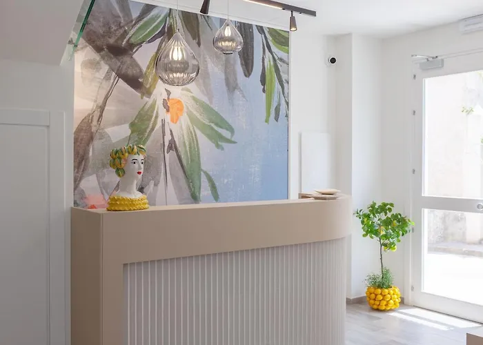 Zaararooms 3* 산비토로카포