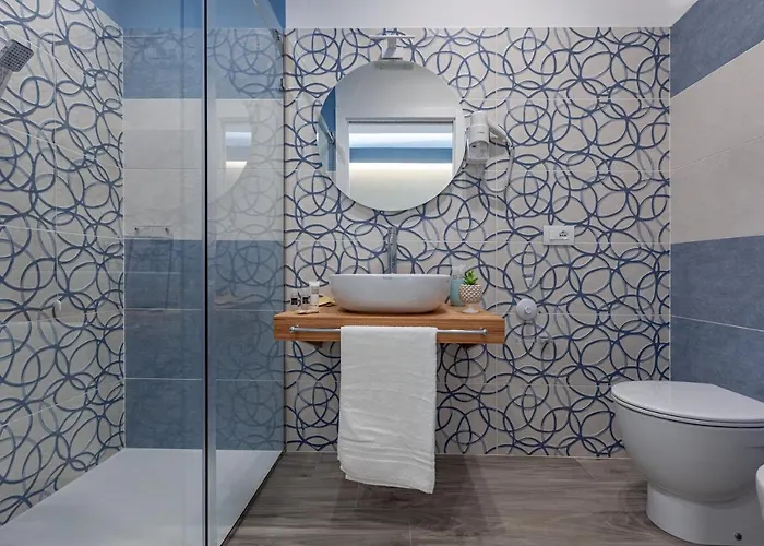 Zaararooms 3* 산비토로카포