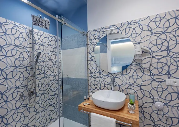 Zaararooms 게스트하우스 3*